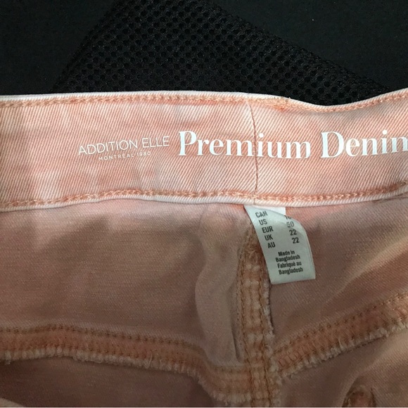 Ladies Jeans - Picture 4 of 5